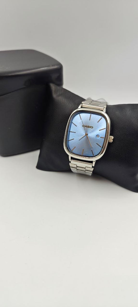 CASİO VİNTAGE DIŞI GÜMÜŞ İÇİ AÇIK MAVİ