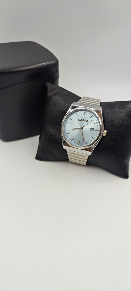 CASİO VİNTAGE DIŞI GÜMÜŞ İÇİ AÇIK MAVİ