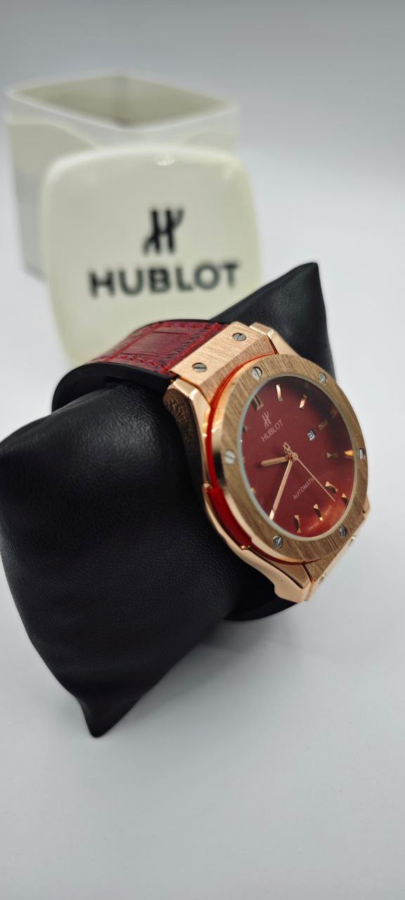 HUBLOT GENEVE PLASTİK KORDON KIRMIZI SAAT