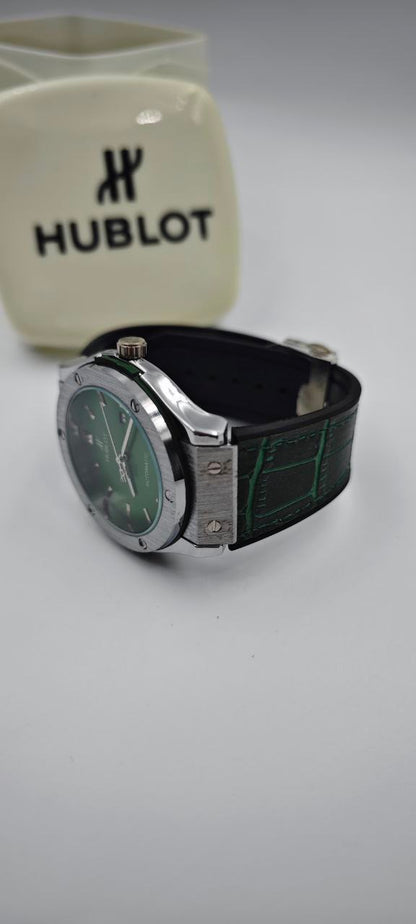 HUBLOT GENEVE PLASTİK KORDON YEŞİL SAAT