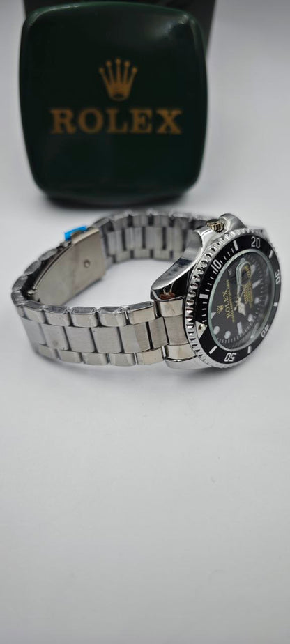 ROLEX SUBMARİNA DIŞI GÜMÜŞ İÇİ SİYAH SAAT