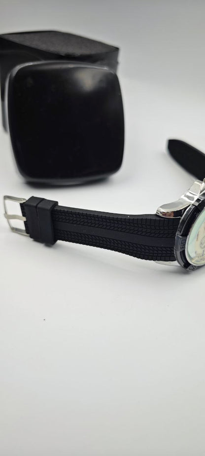 EMPOROİ ARMANI BEYAZ SAAT