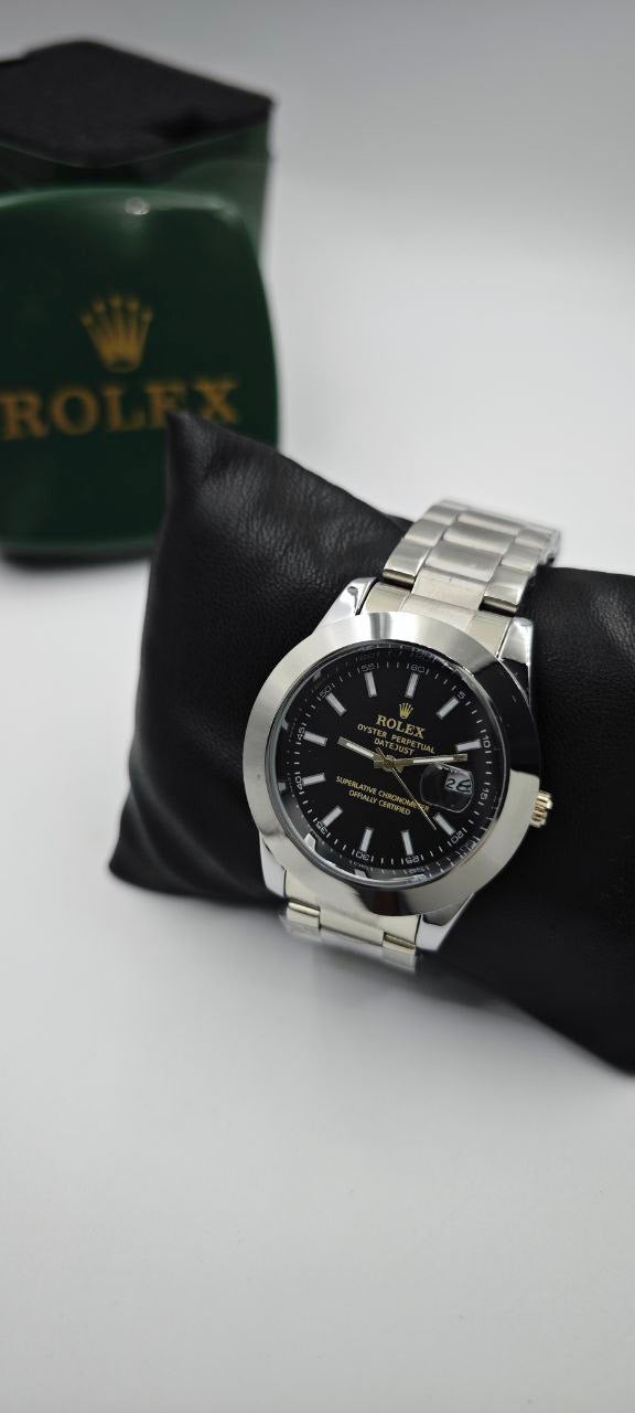 ROLEX İÇİ SİYAH DIŞI GÜMÜŞ SAAT