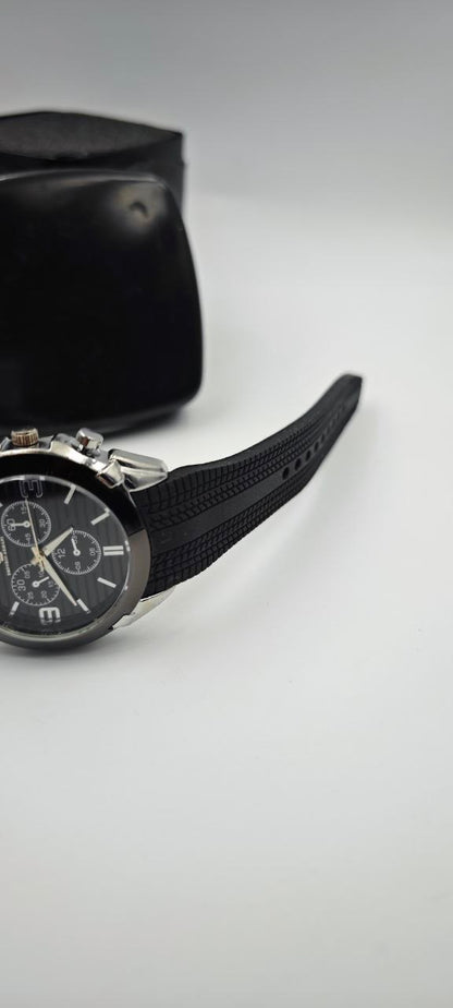 EMPOROİ ARMANI PLASTİK KORDON SİYAH SAAT