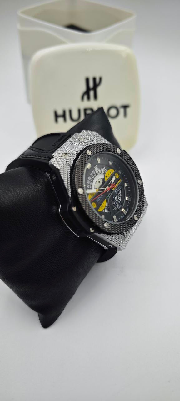 HUBLOT GENEVE İÇİ SİYAH KARBON SAAT