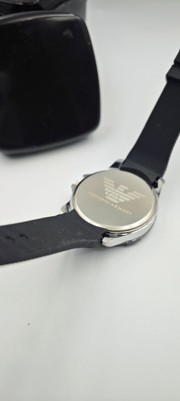 EMPOROİ ARMANI BEYAZ SAAT