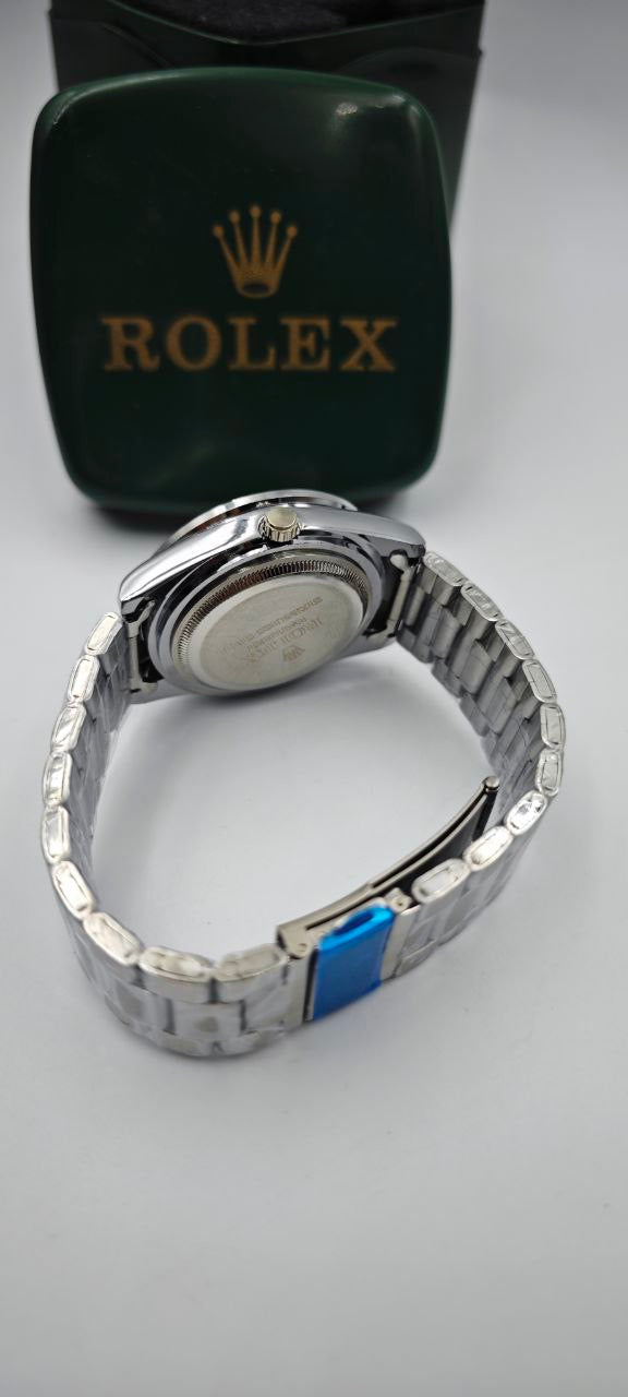 ROLEX İÇİ SİYAH DIŞI GÜMÜŞ SAAT